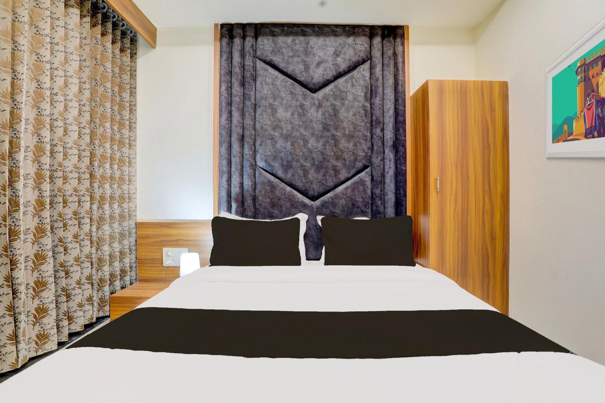 Hotel O Sun Light أحمد أباد المظهر الخارجي الصورة