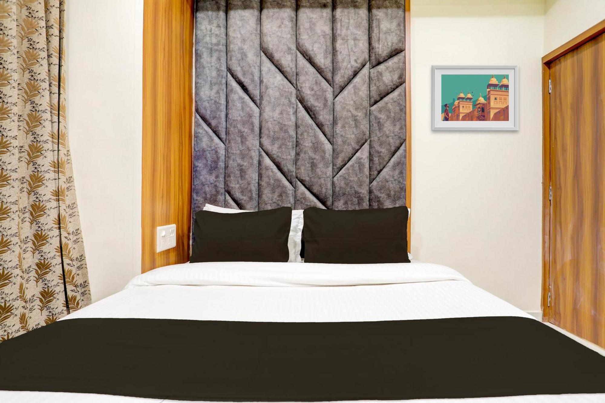 Hotel O Sun Light أحمد أباد المظهر الخارجي الصورة