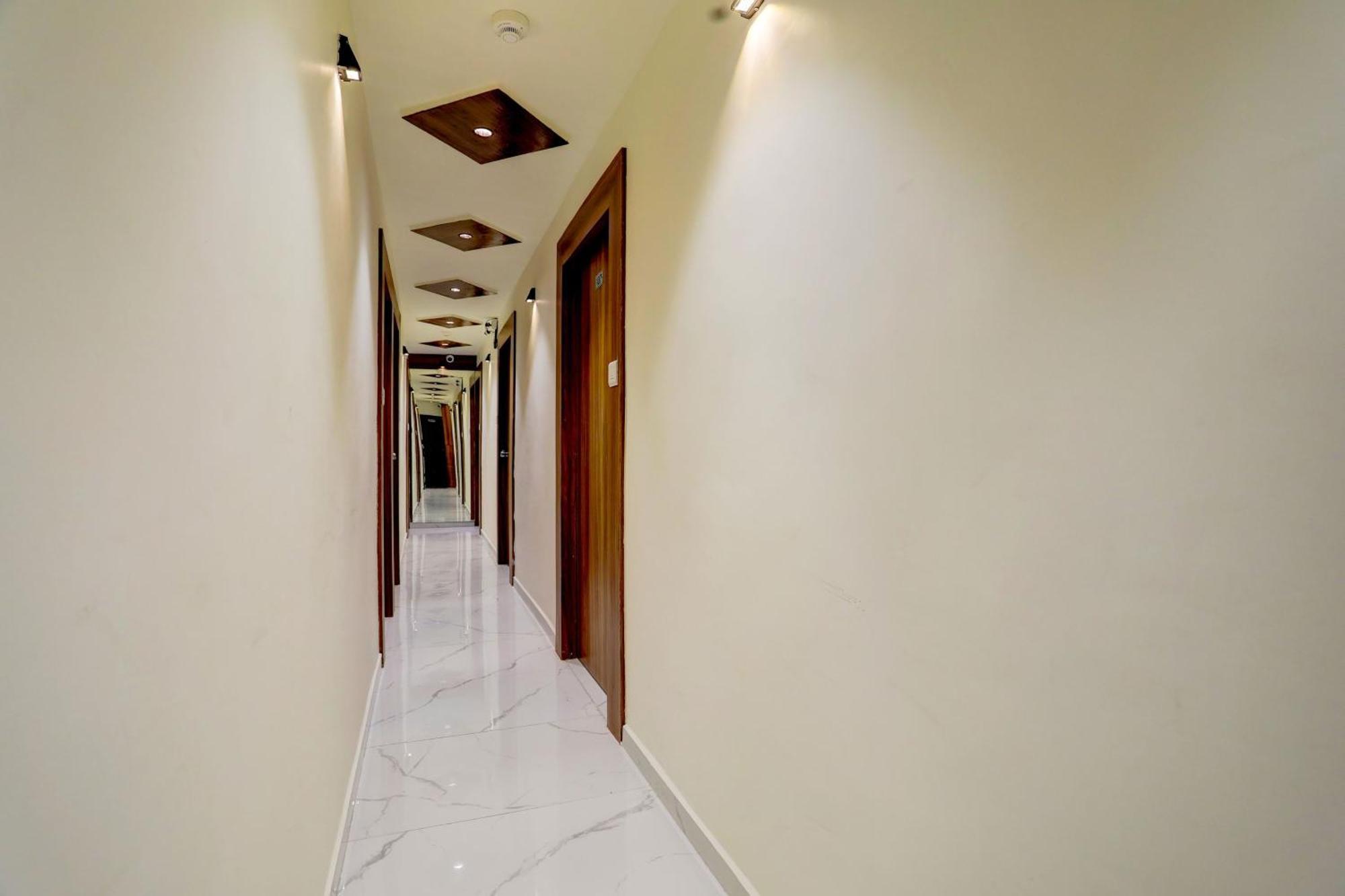 Hotel O Sun Light أحمد أباد المظهر الخارجي الصورة